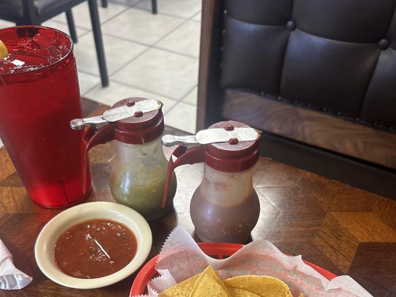 Taqueria Perla Tapatia interior